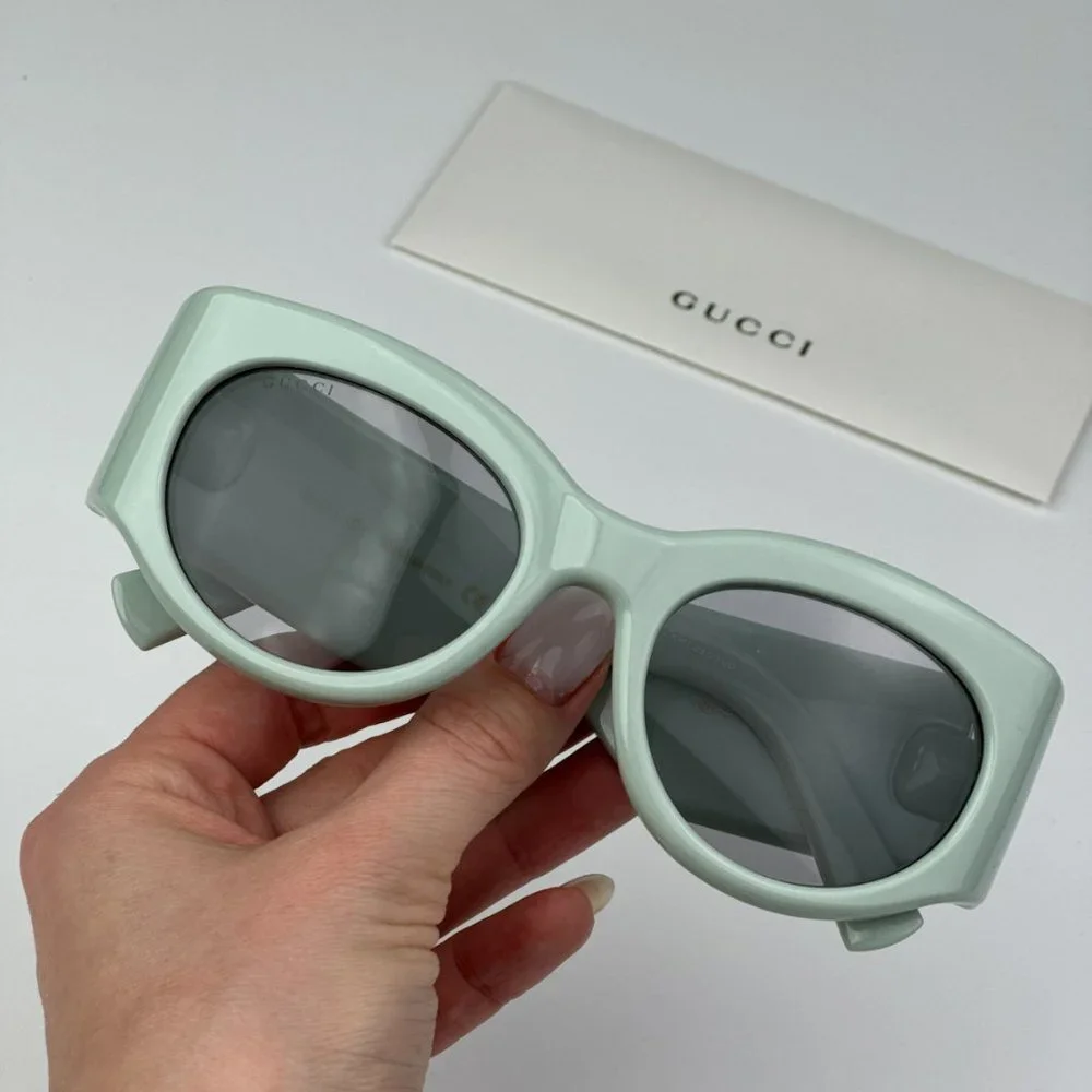 Gucci GG1544S 003 BRAND NEW Sunglasses Green Grey Unisex Oval